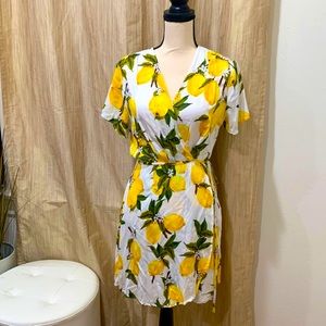 Host Pick- ⚡️LULUS• A La Tart Lemon Print Wrap Dress XL